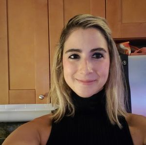 Meet your Posher, Liz